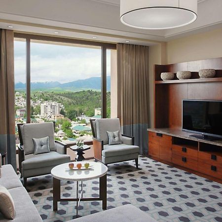 Hilton Душанбе Екстериор снимка
