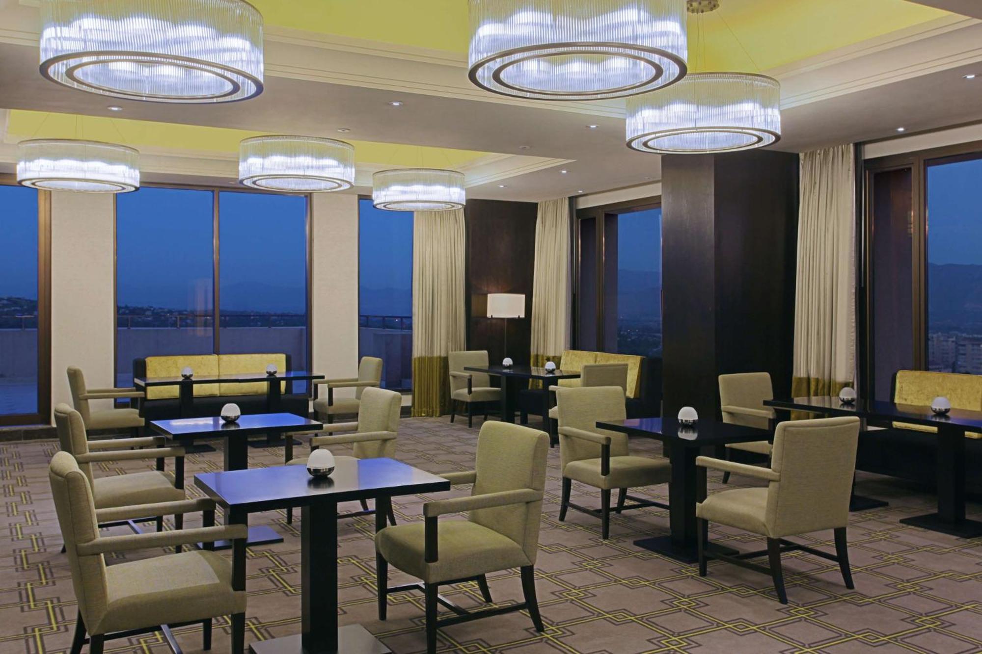 Hilton Душанбе Екстериор снимка