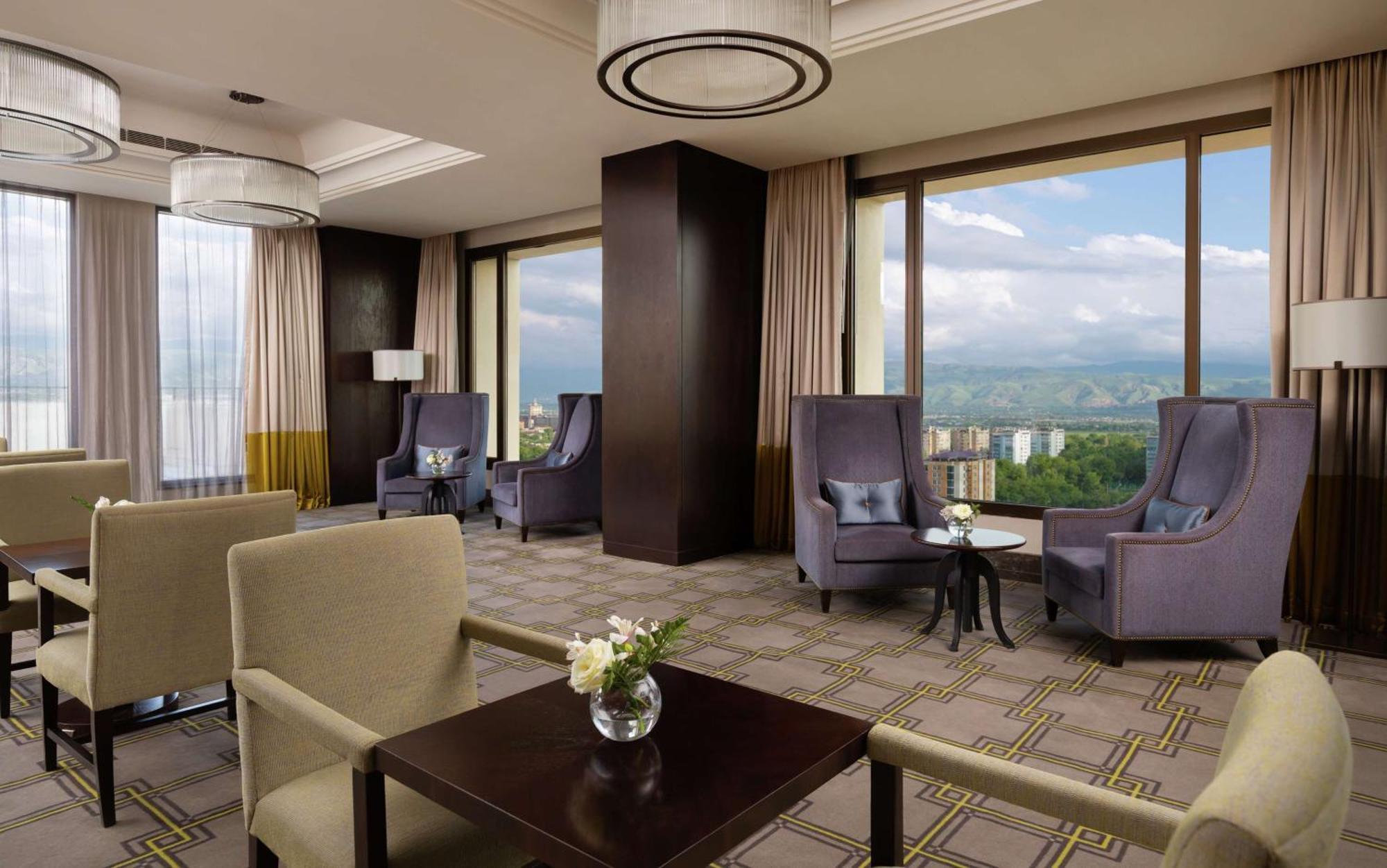 Hilton Душанбе Екстериор снимка
