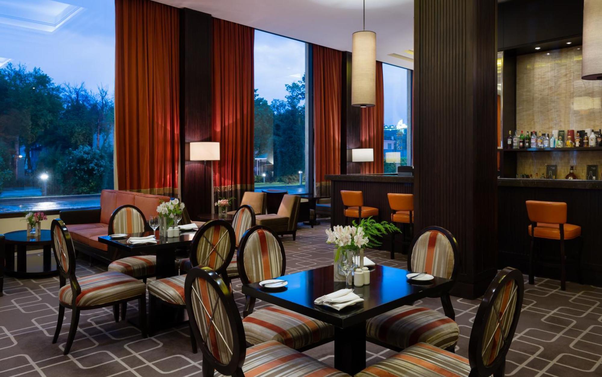 Hilton Душанбе Екстериор снимка
